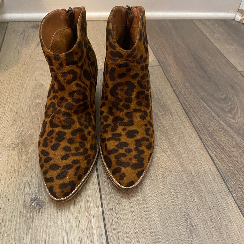 BEAST FASHION Brown Leopard Ankle Boots